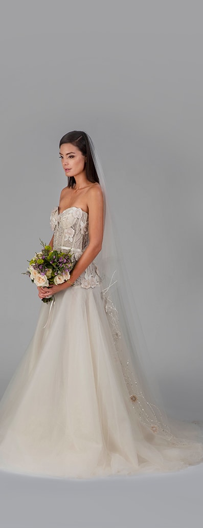 Lana Mollov Ivone wedding dress right side